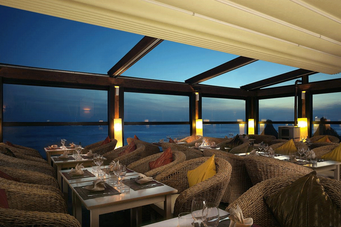 Pergotenda Retractable Awning